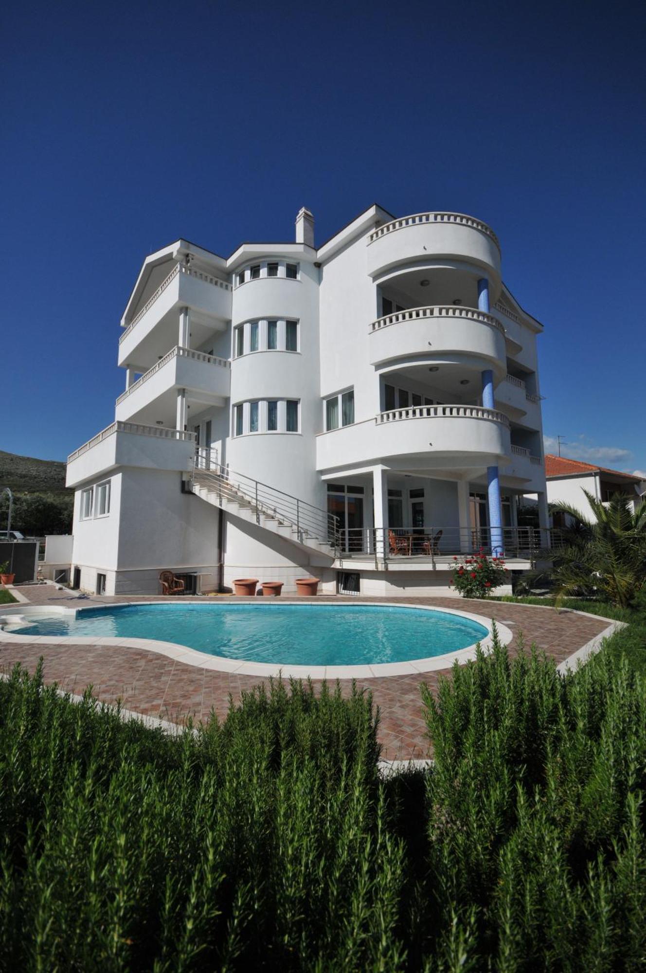 Apartments Villa Lida Trogir Exterior photo