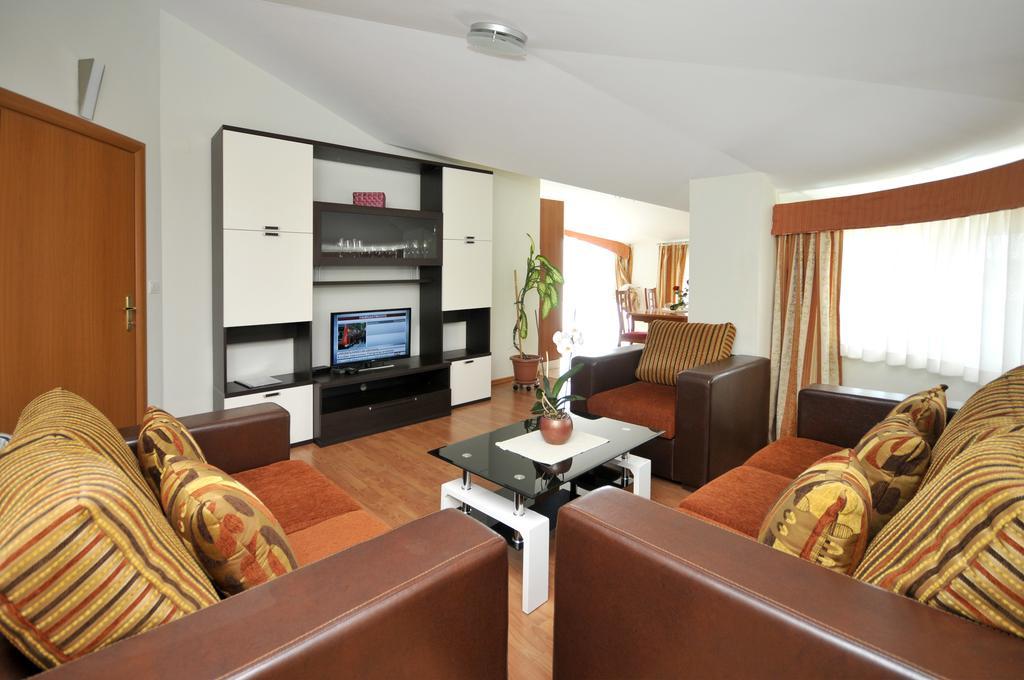 Apartments Villa Lida Trogir Exterior photo