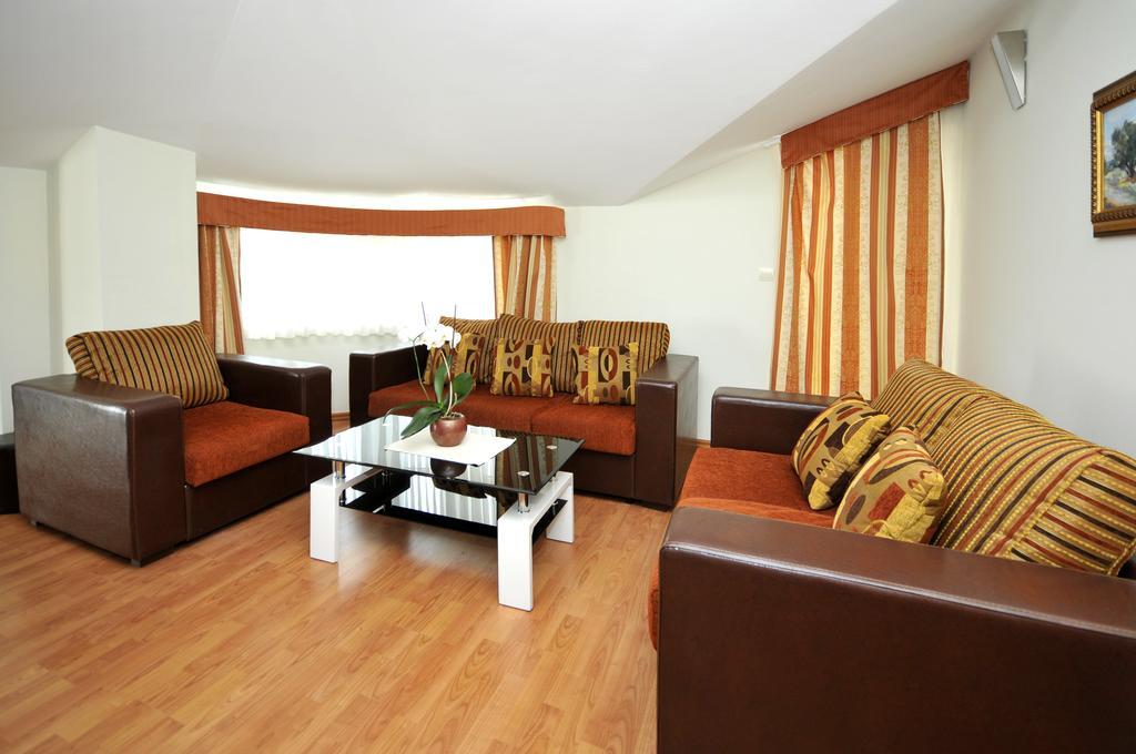 Apartments Villa Lida Trogir Exterior photo